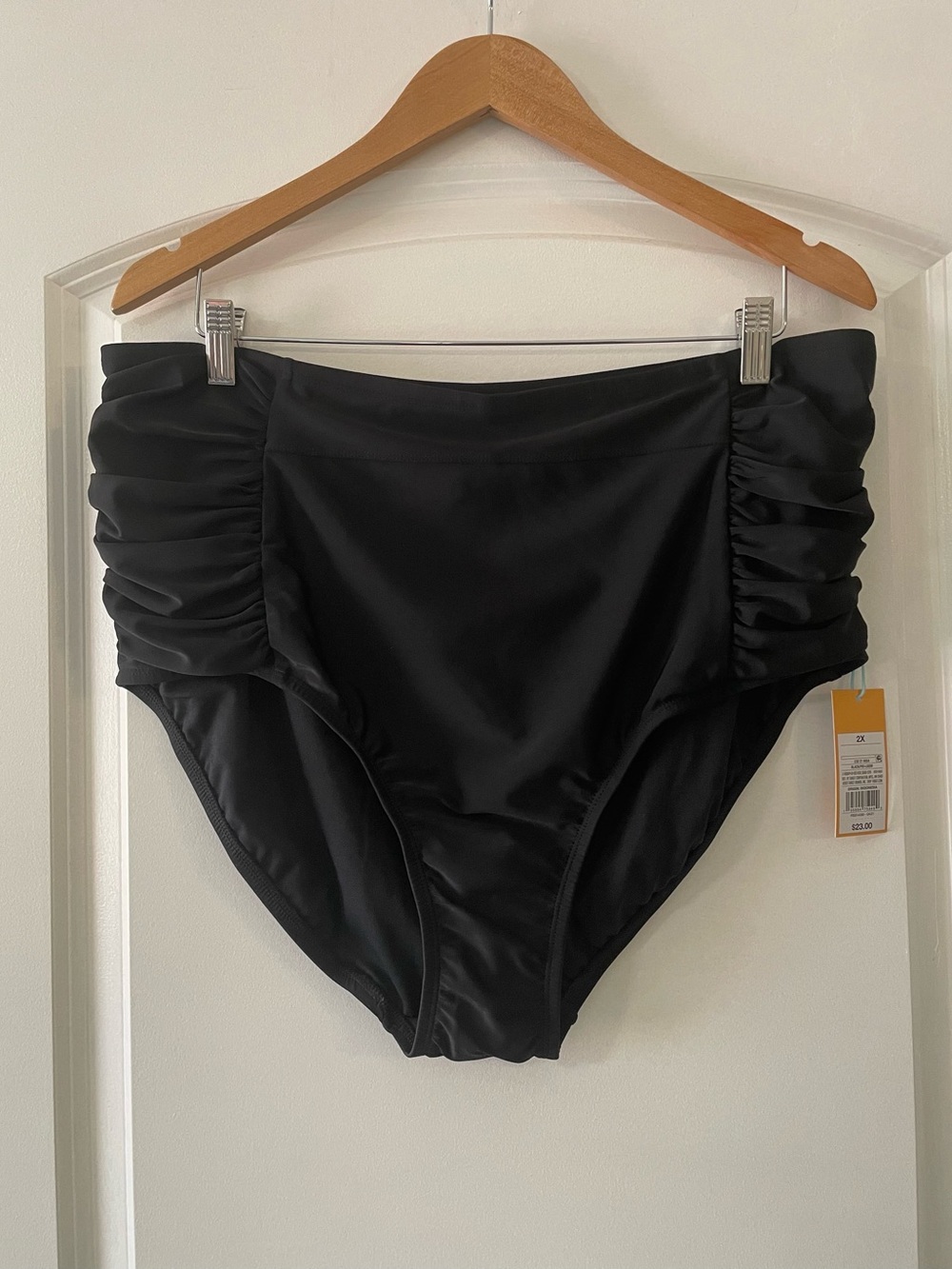Kona Sol Black High-Waist Ruched Bikini Bottom in Size 2X NWT